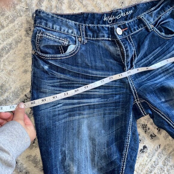 Ariya Jeans Dark Blue Women White Stitching Embellished Pockets Size 11 / 12 - Picture 10 of 14